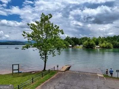 Photo of 124 Lakeside Estates Drive