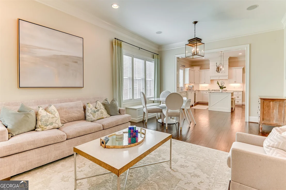 Photo of 1052 Emerald Place