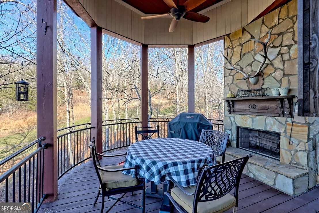 Photo of 689 Waterfall Drive
