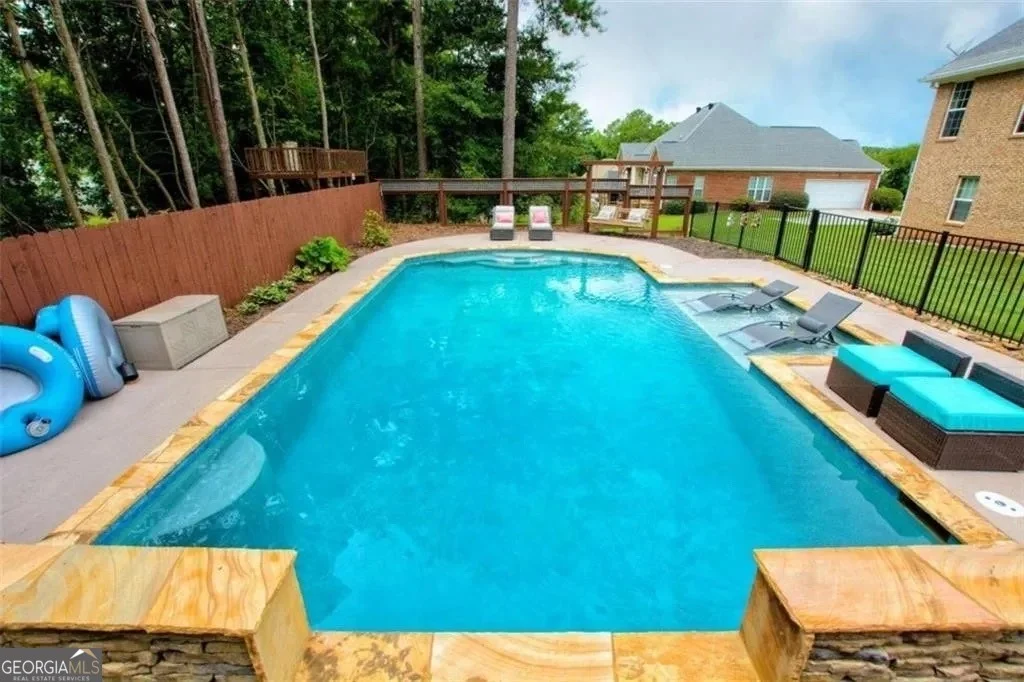 Photo of 121 Meadow Creek Circle