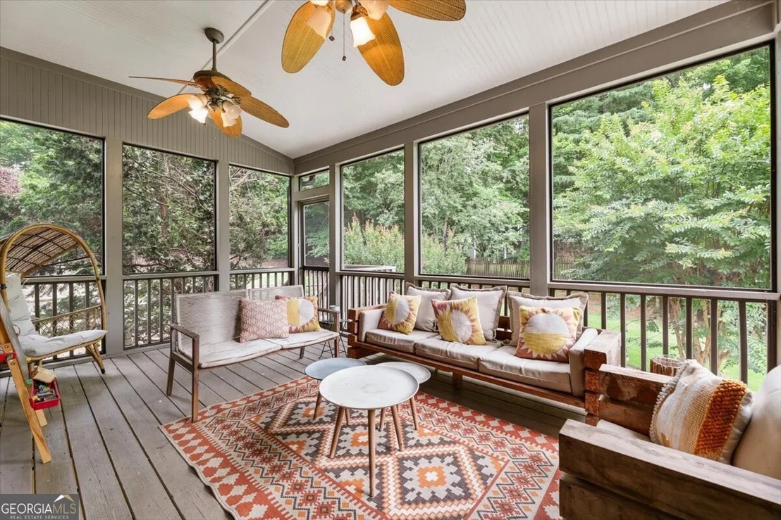 Photo of 6082 Grand Loop Road