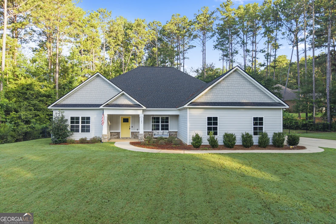 Photo of 122 Lee Road 2121