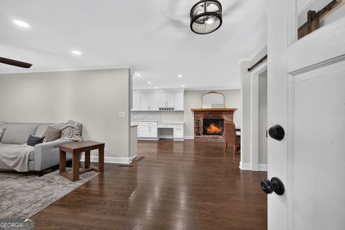 Photo of 327 Dickson Drive