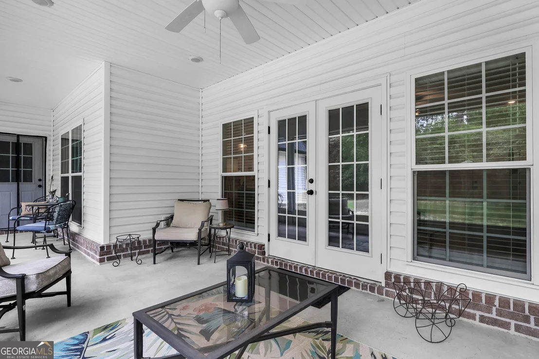 Photo of 166 SE Baker Field Lane