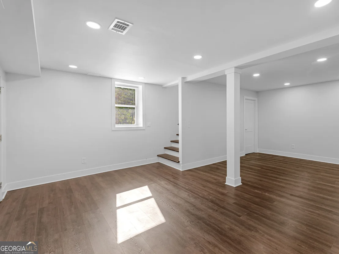 Photo of 984 Morrow Road