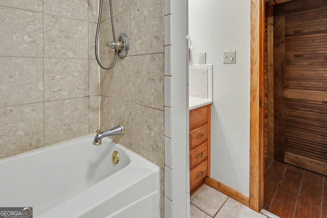 Photo of 11 Clearview Lane