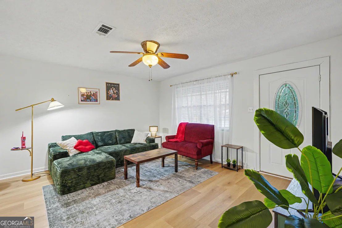 Photo of 200 Melrose Place