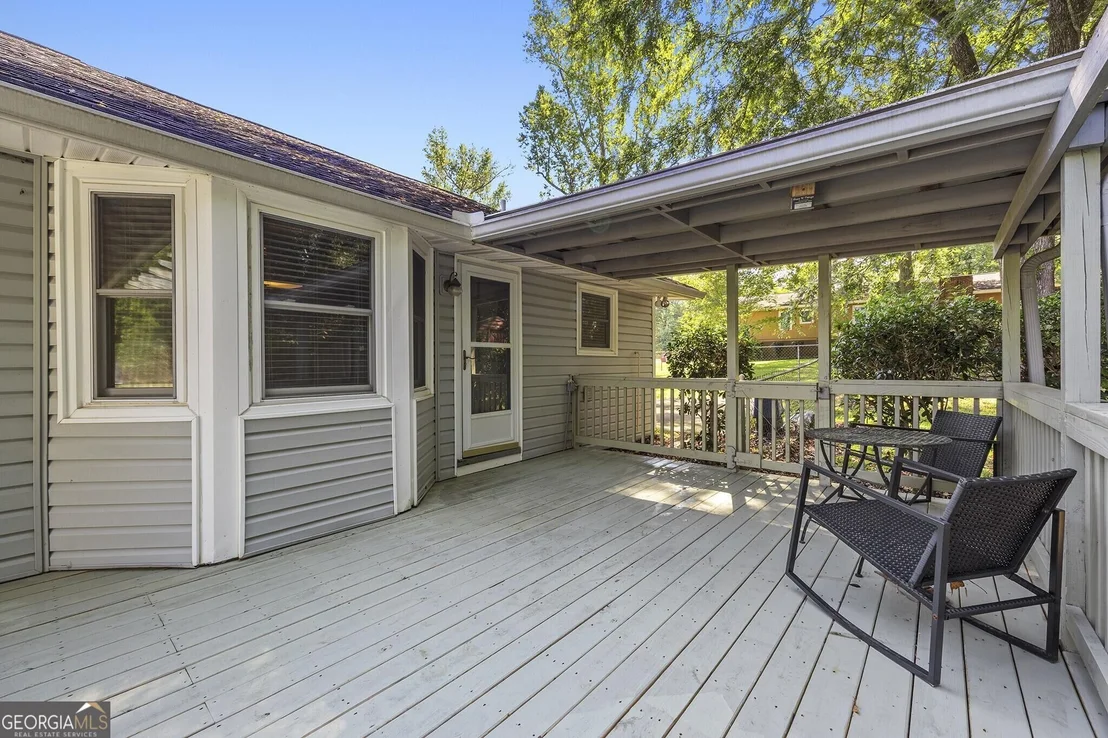 Photo of 1137 Clairmont Place