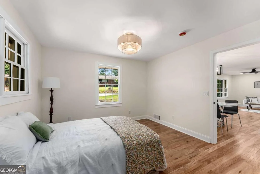 Photo of 57 Hillcrest Drive SE