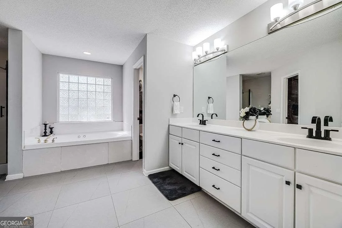 Photo of 100 Cypress Drive