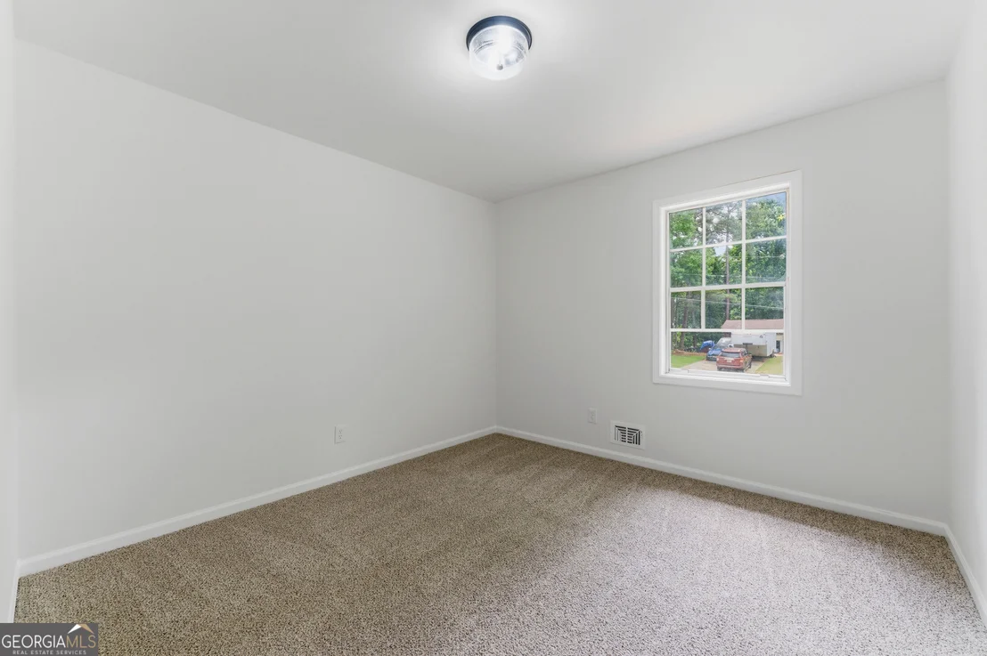 Photo of 5824 Oakleaf Way