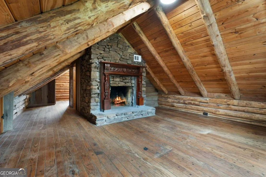 Photo of 2059 Cave Spring Road