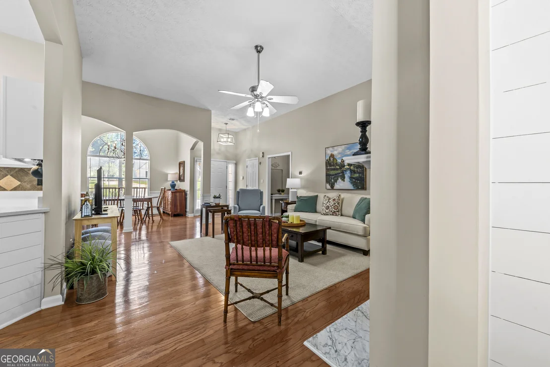 Photo of 4652 Devencrest Lane