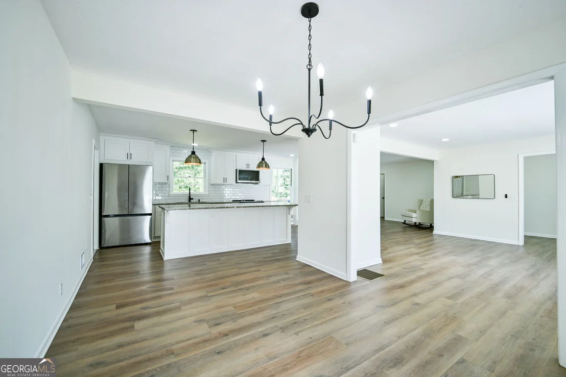 Photo of 641 Oak Drive NW