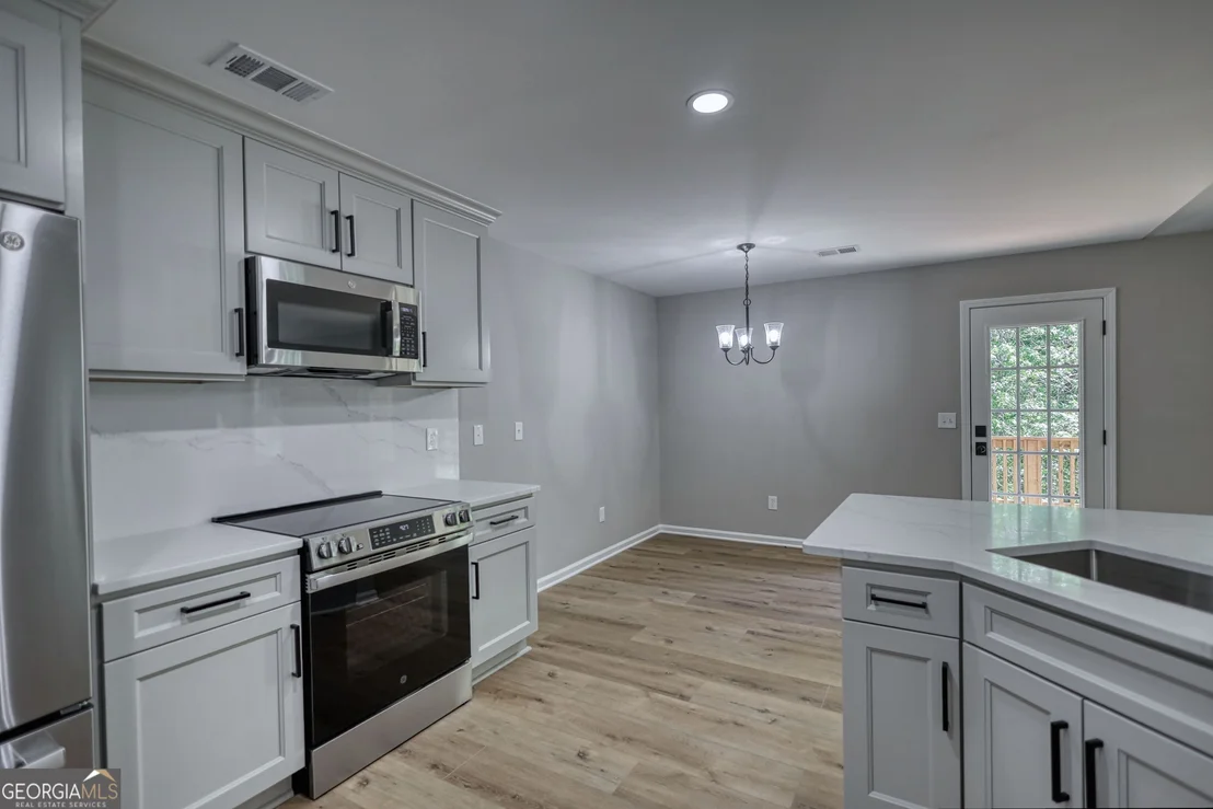 Photo of 854 Hawk Creek Trail