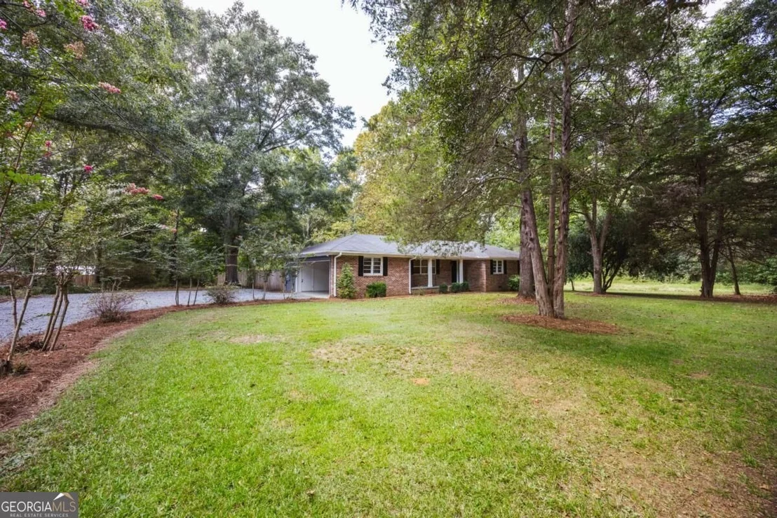 Photo of 1186 ROBERT HARDEMAN Road