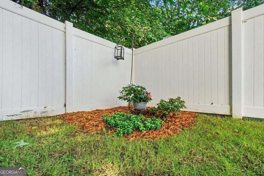 Photo of 321 Windcroft Lane