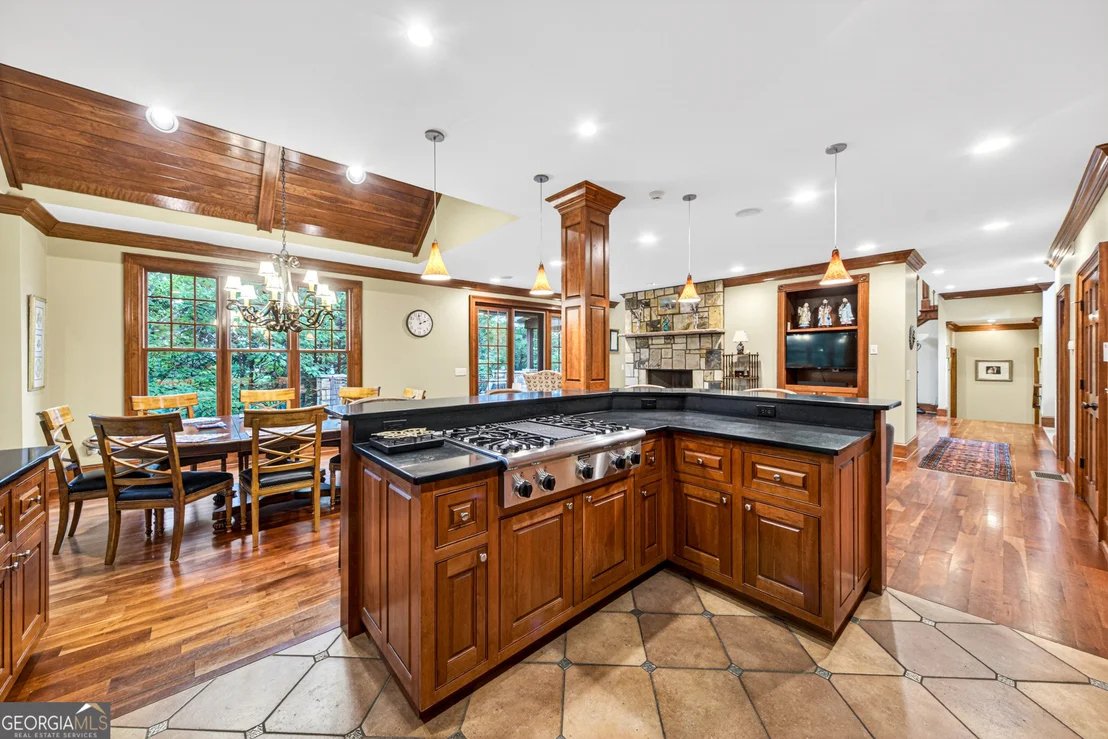 Photo of 795 Chenocetah Drive