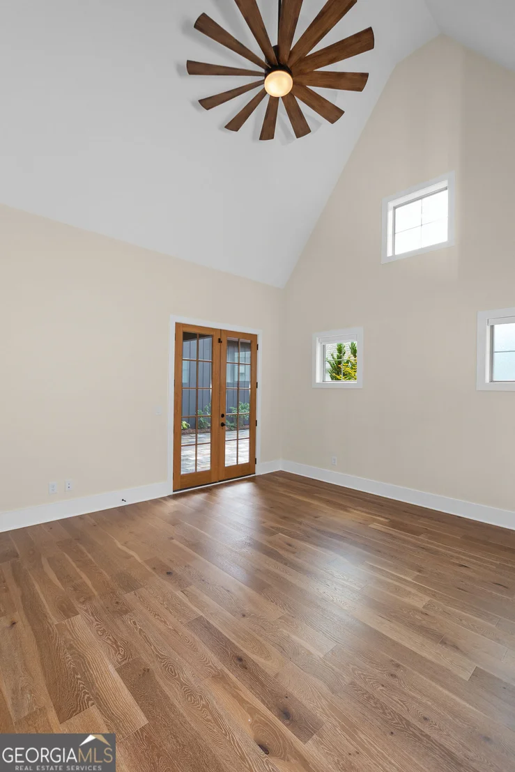 Photo of 220 Arbor Garden Circle