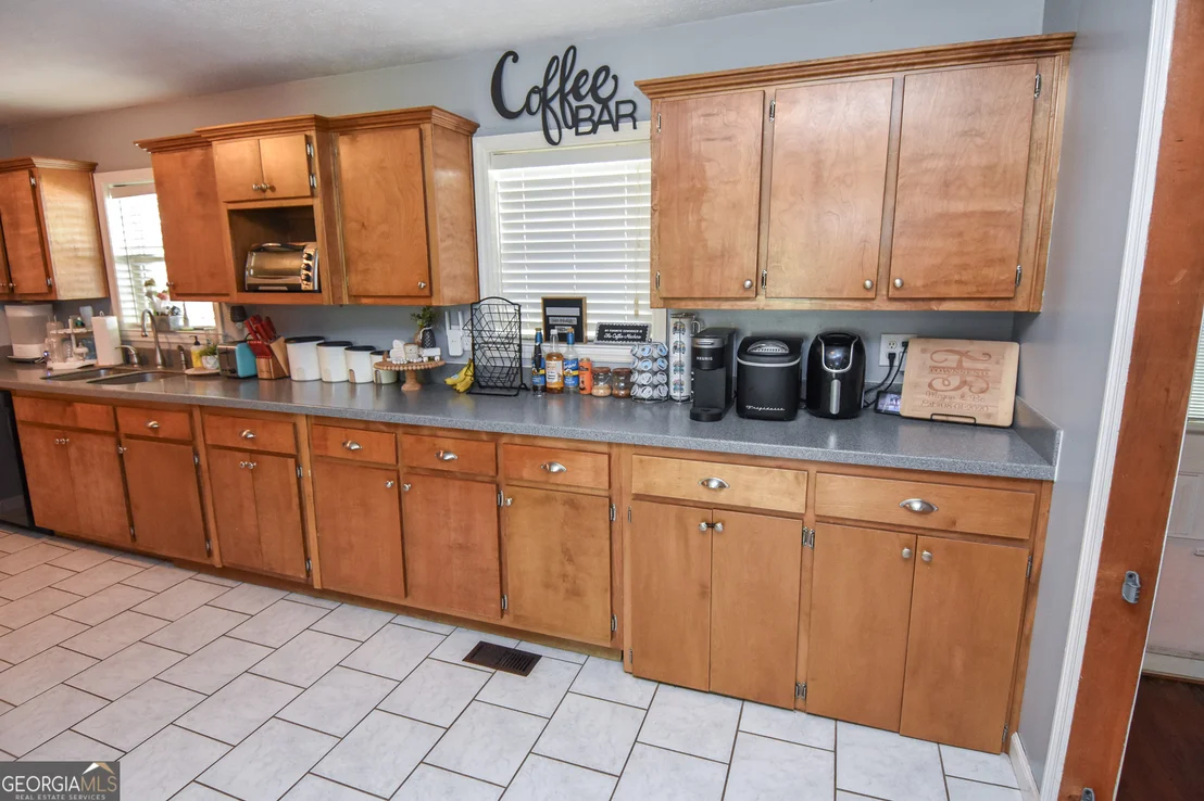 Photo of 1579 Van Buren Road
