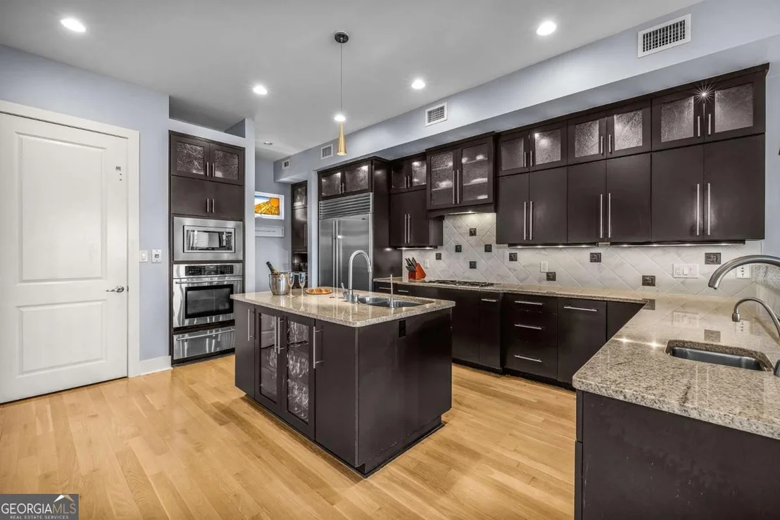 Photo of 8 18Th Street