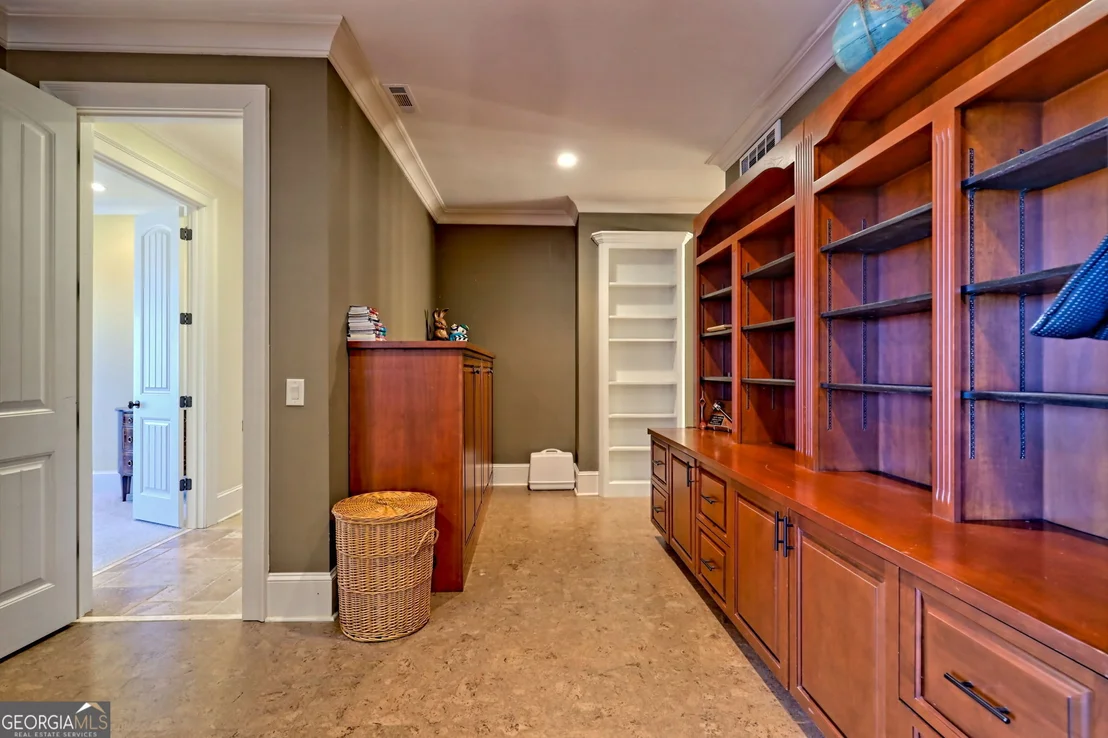 Photo of 689 Waterfall Drive