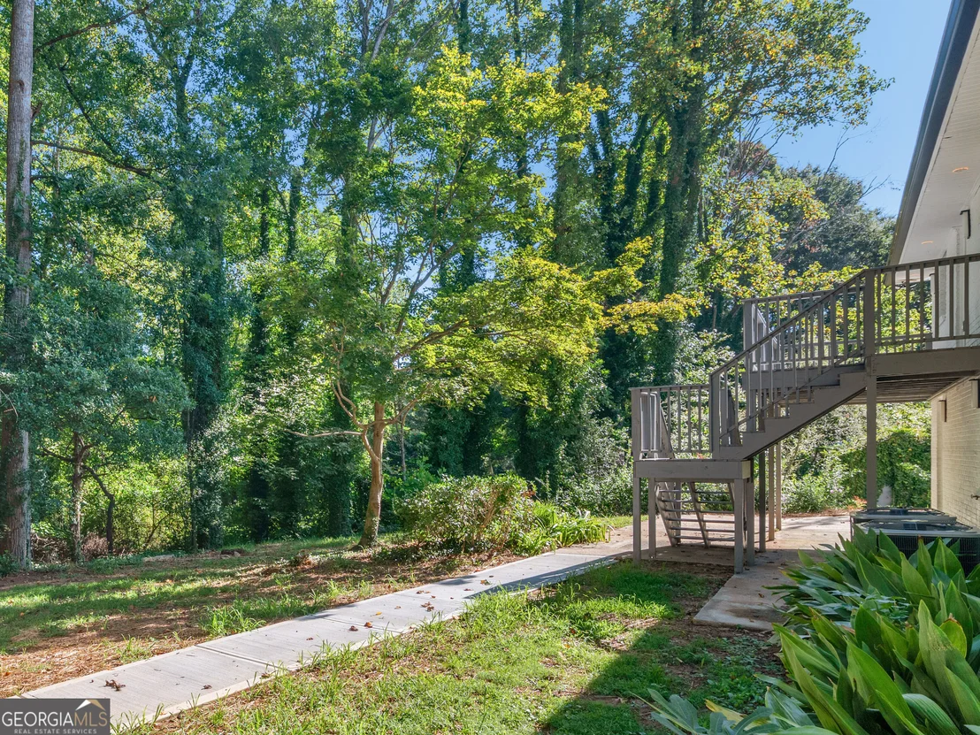 Photo of 984 Morrow Road