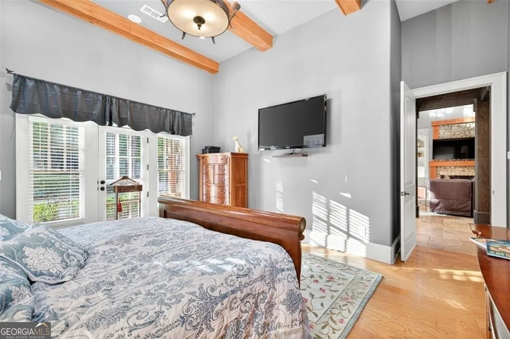 Photo of 5829 Swinging Gate Road