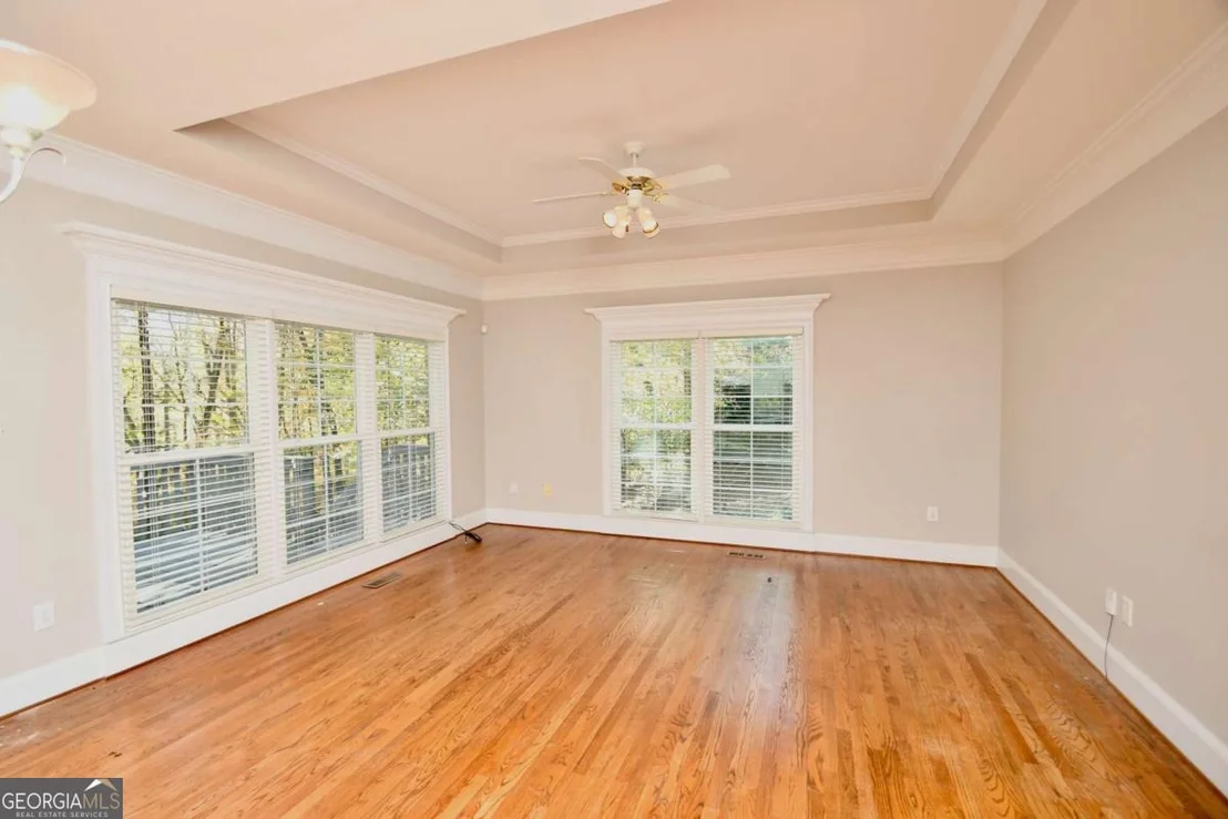 Photo of 218 Thornhill Drive
