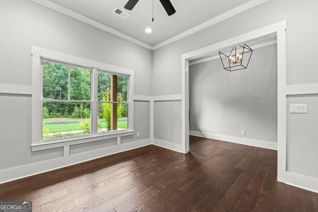 Photo of 1231 Spinnaker Road