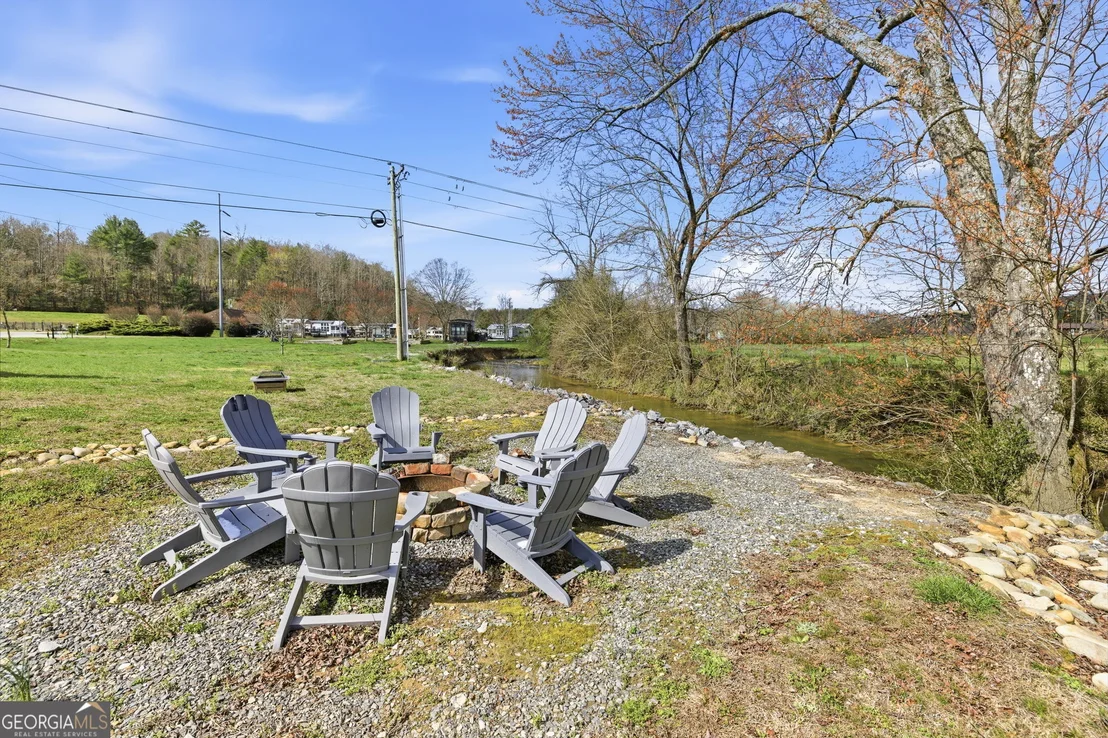 Photo of 102 Mountain Meadows Drive