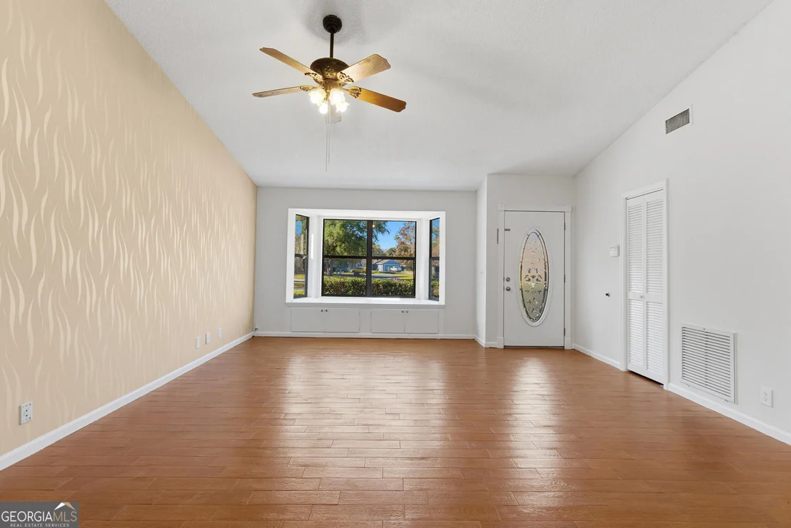 Photo of 404 Westgate Circle