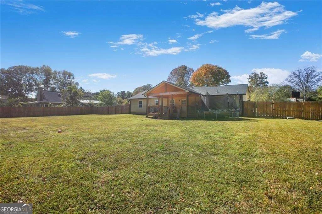 Photo of 2001 RAYMONDS Drive