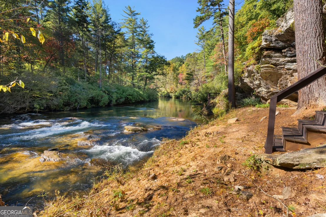 Photo of 505 River Ridge Road