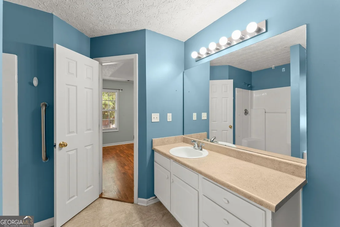 Photo of 302 Shenandoah Circle