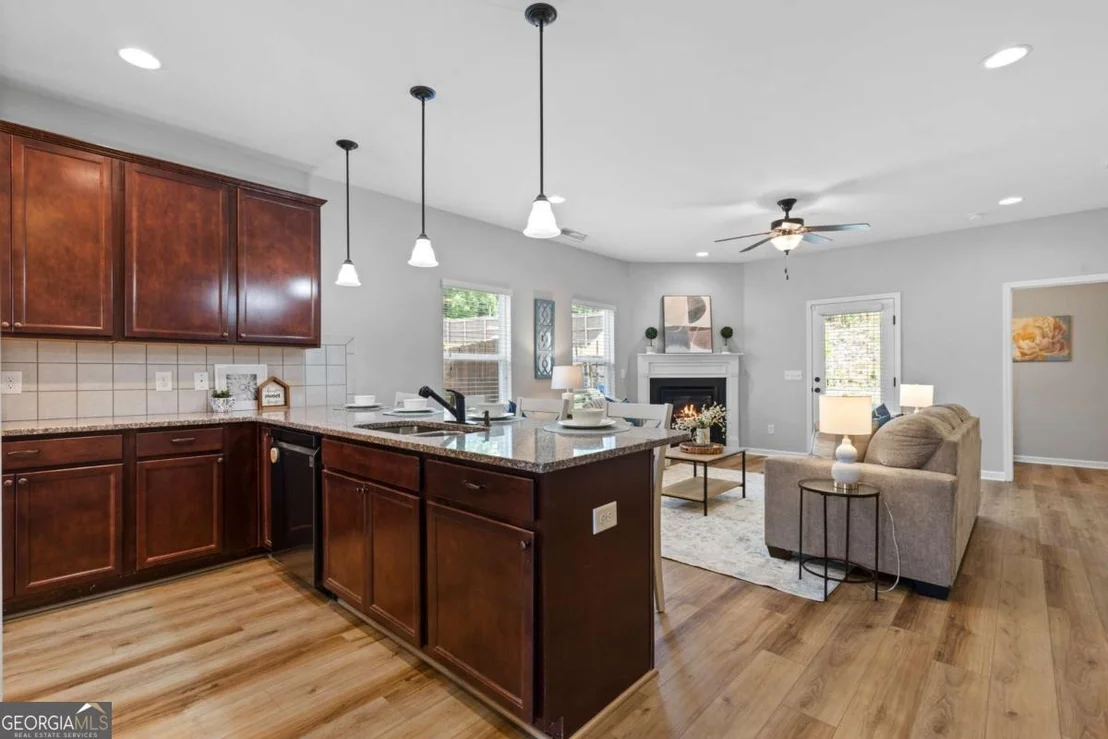 Photo of 604 Garden Grace