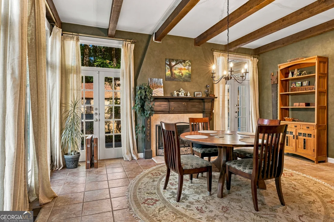 Photo of 3601 Lakeview Drive