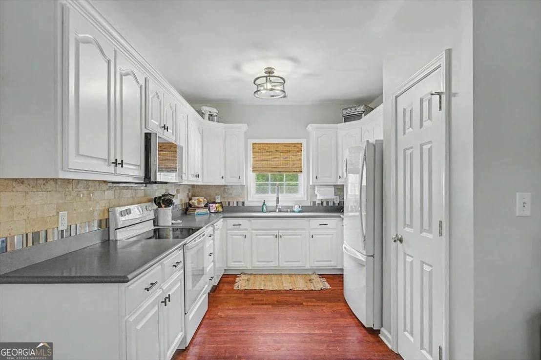 Photo of 2 Brewster Street