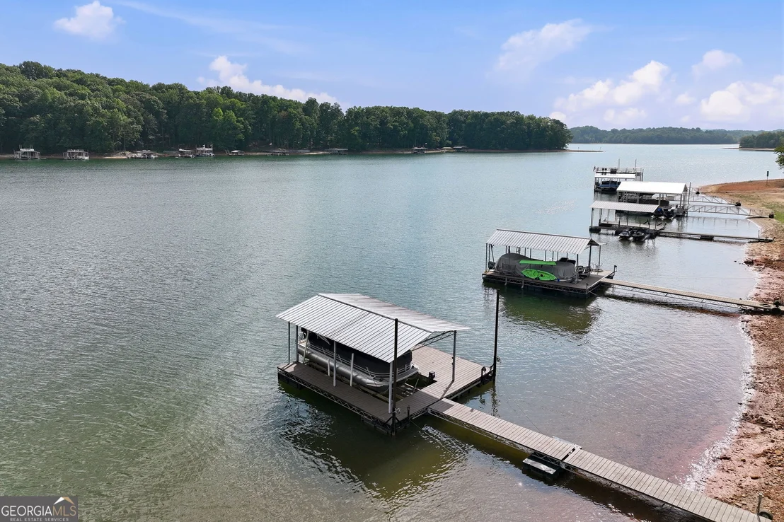 Photo of 3623 N River Road