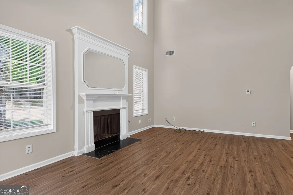 Photo of 2122 Silva Way