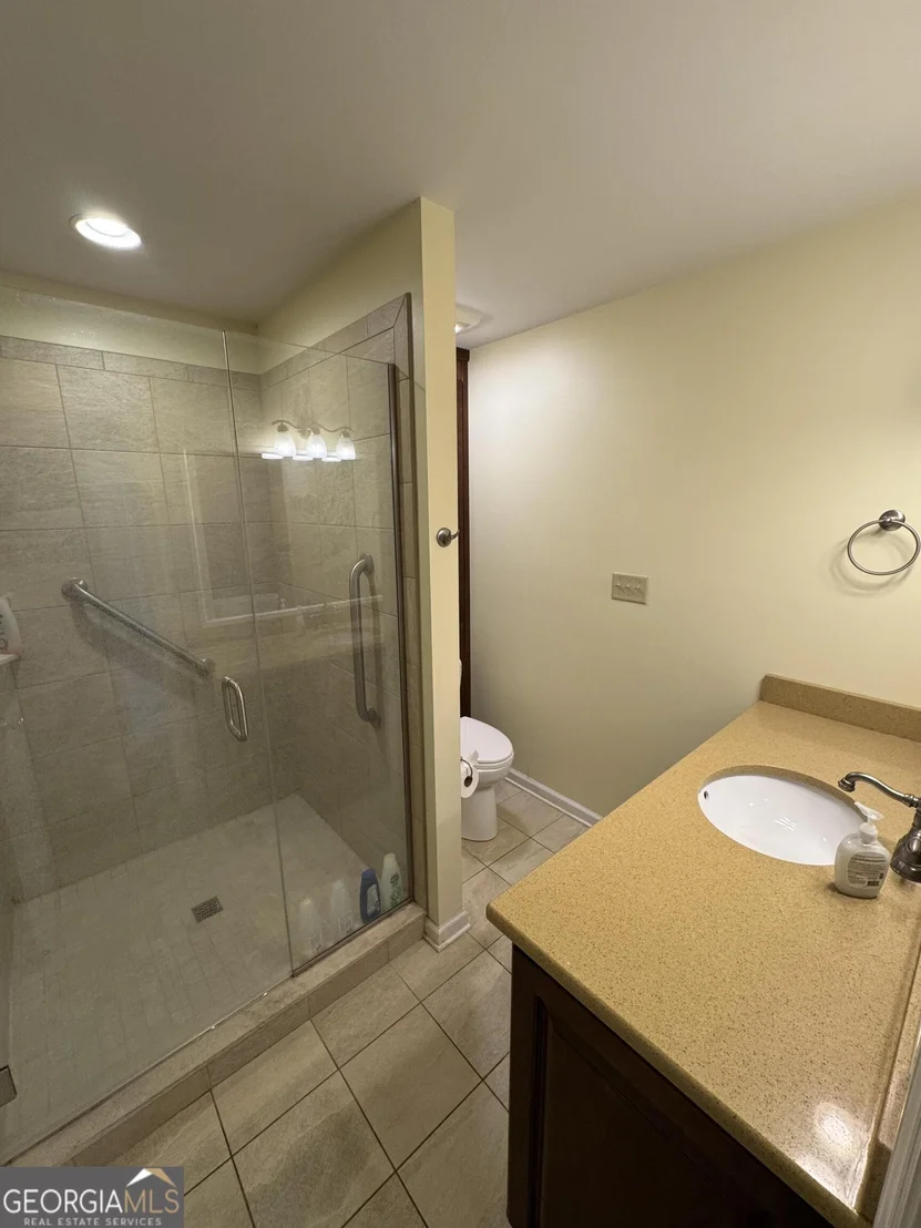 Photo of 355 Summerhill Road