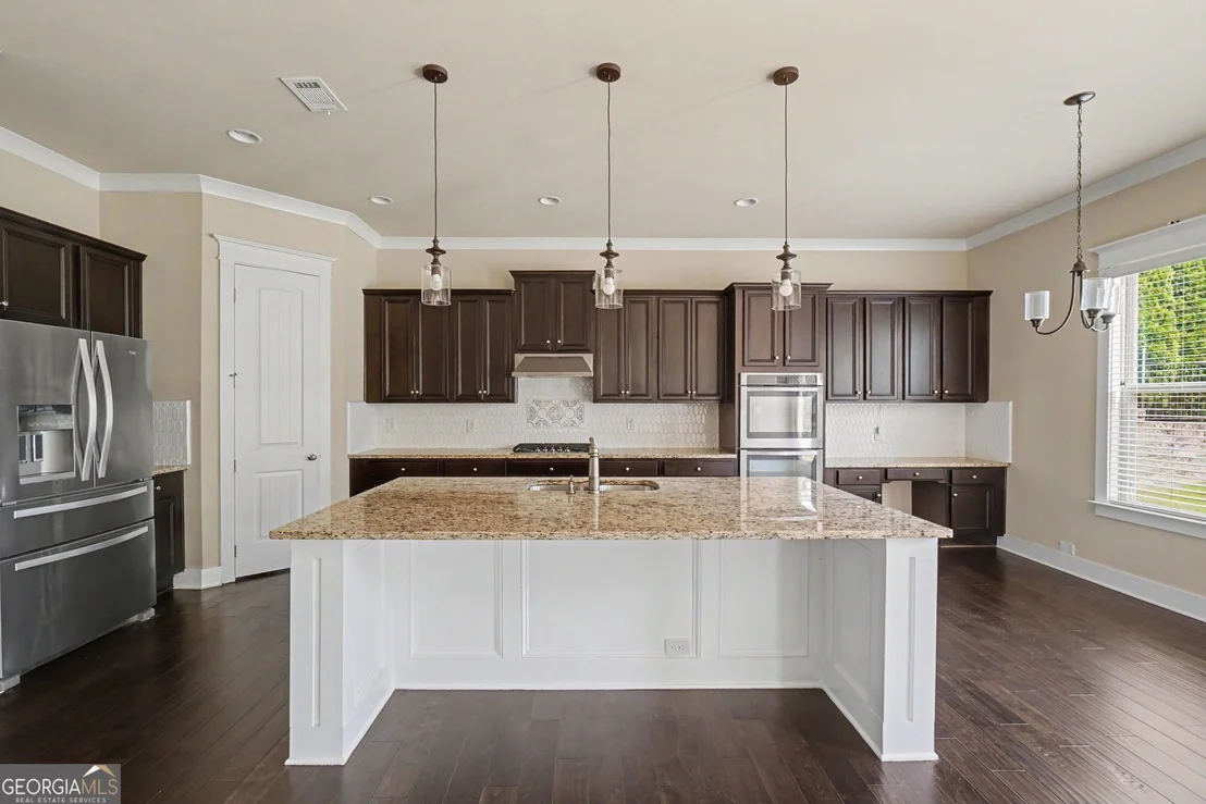 Photo of 411 Ridgeway Lane
