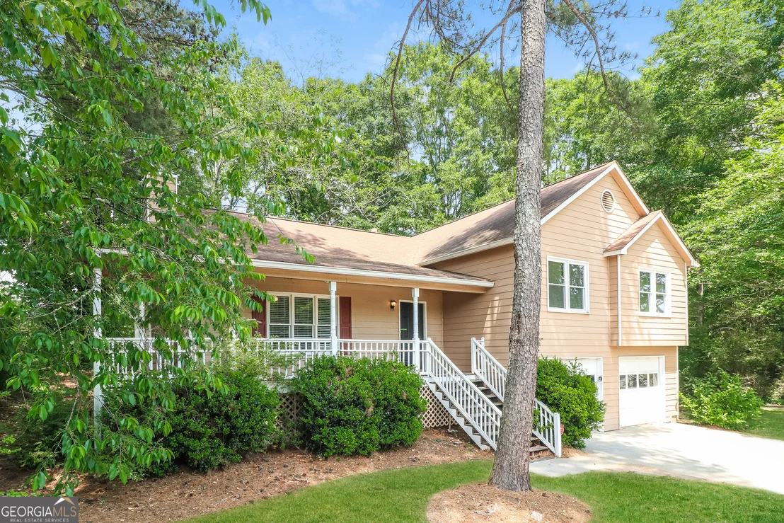 Photo of 21 Willow Bend Drive
