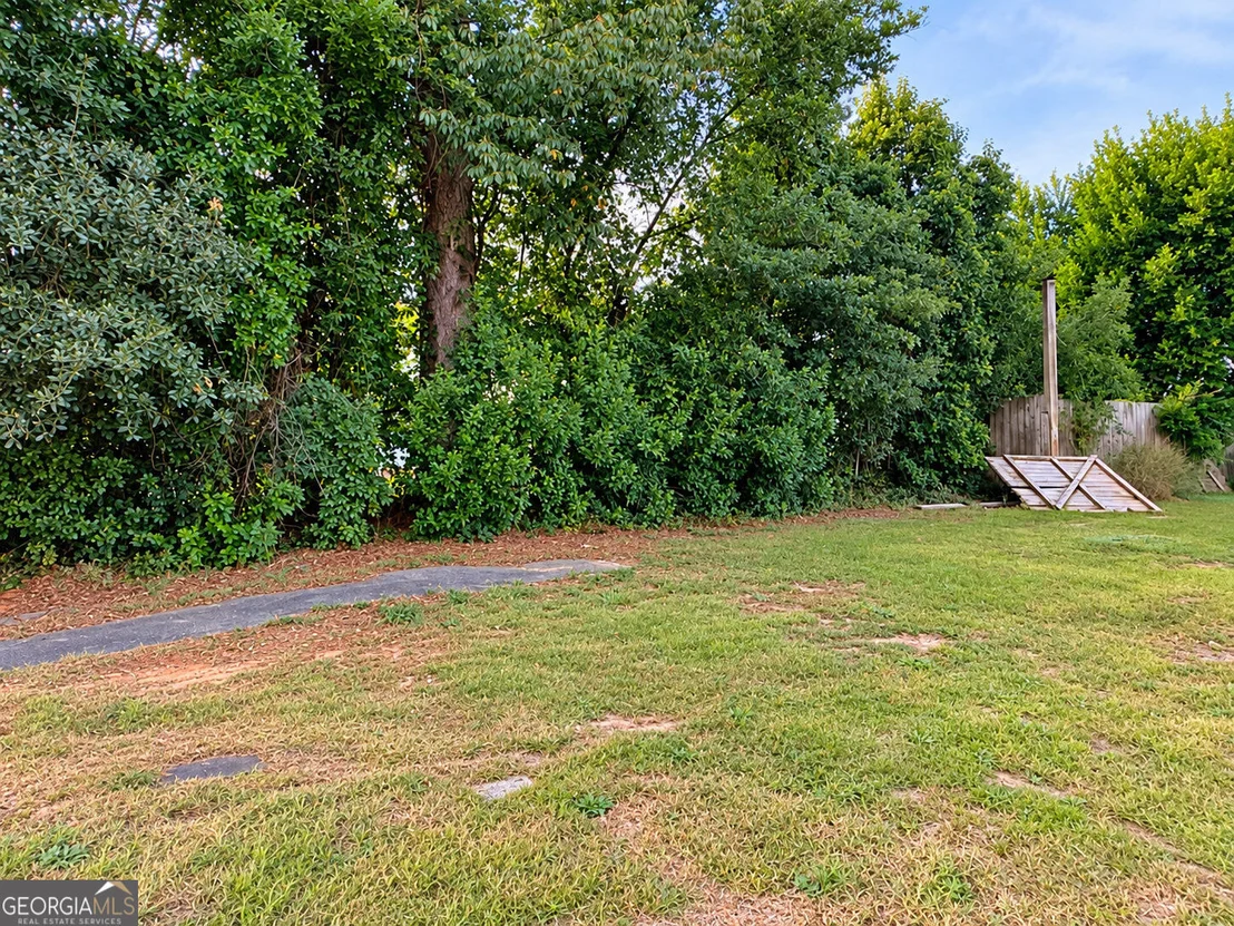 Photo of 2121 Lake Avenue