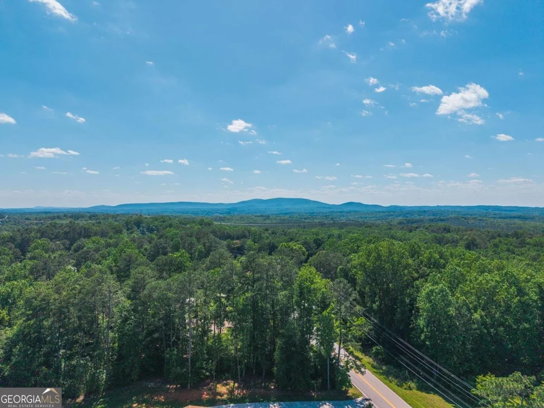 Photo of 2380 Land Road