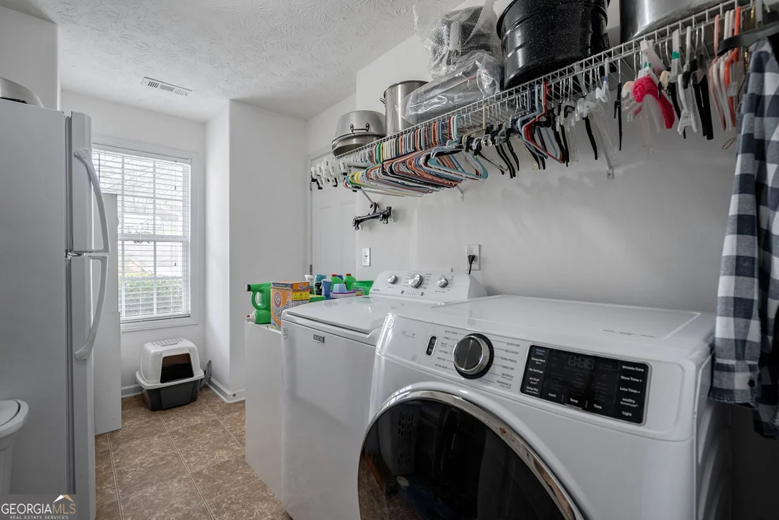 Photo of 1415 Blanding Way