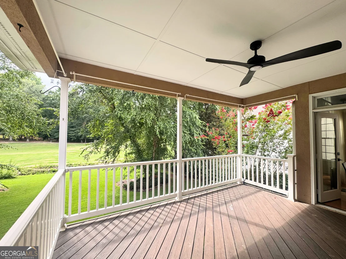 Photo of 817 Chalet Hills