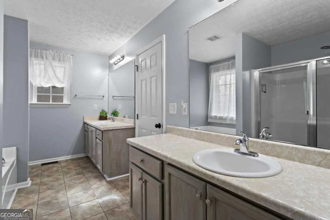 Photo of 116 Valley Edge Drive