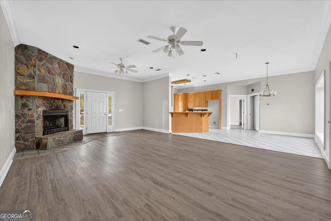 Photo of 1047 Juniper Lane