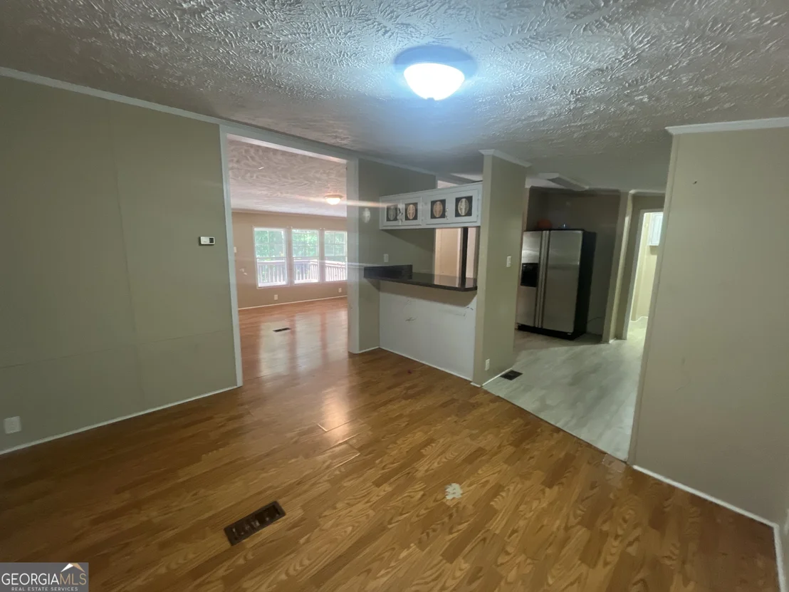 Photo of 627 Sanders Road